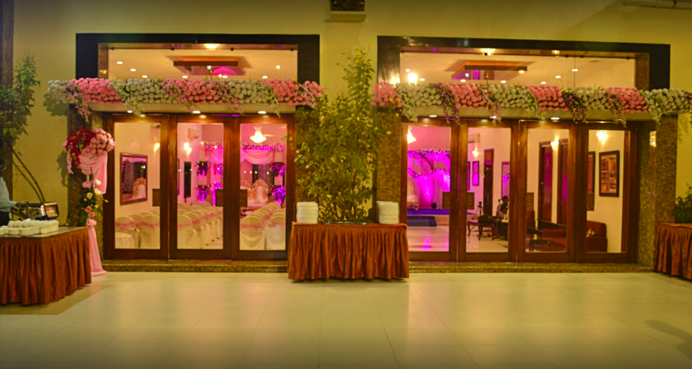 Photo By 60 Chowringhee Banquets - Venues