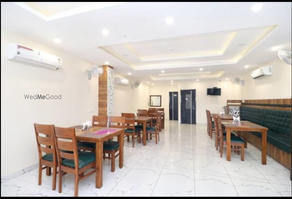 Photo By Hotel Wisteria - Venues