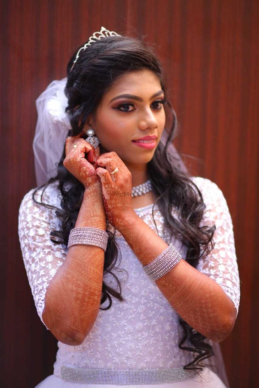 Photo By Reeyas Beauty Care - Bridal Makeup