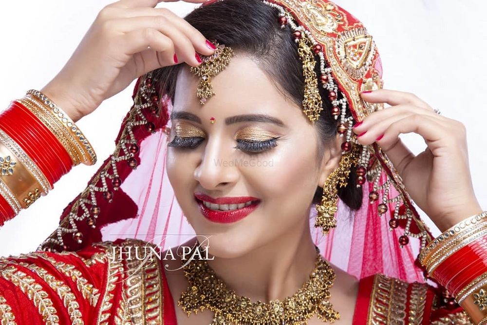 Jhuna Pal Makeup Artist