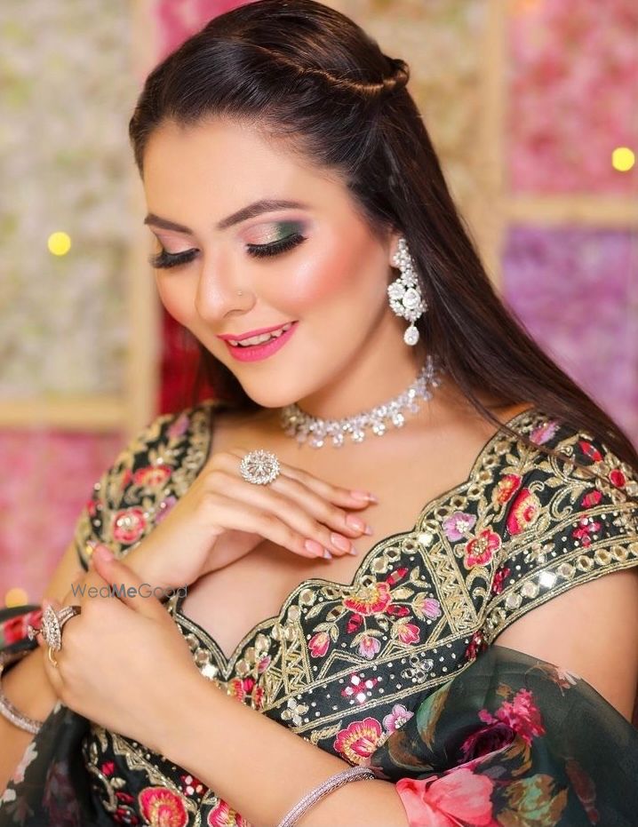 Photo By MUA Shefali - Bridal Makeup