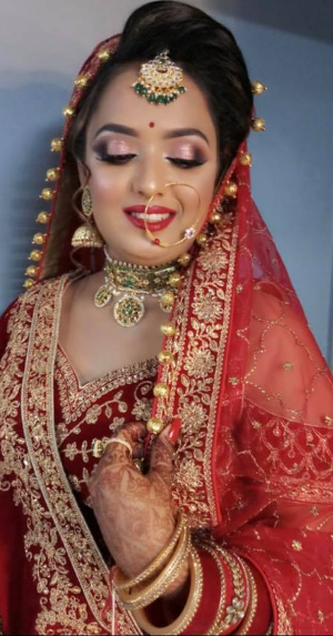 Photo By Lakme Salon Panjthirthi - Bridal Makeup