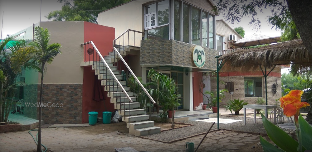 Photo By Farmhouse Retreat - Venues