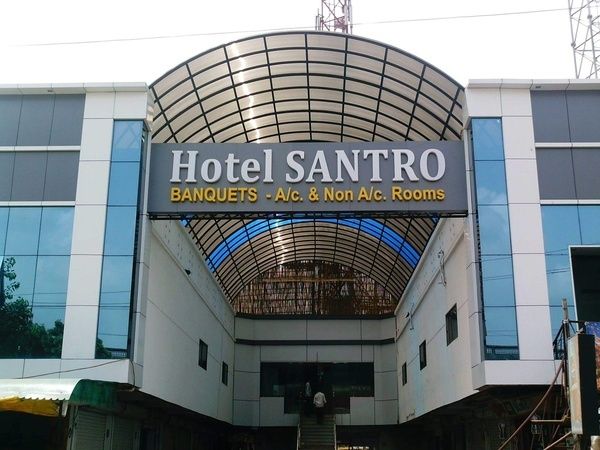 Photo By Hotel Santro - Venues