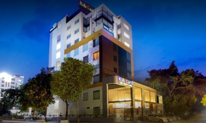 Photo By Hotel Sky - Venues