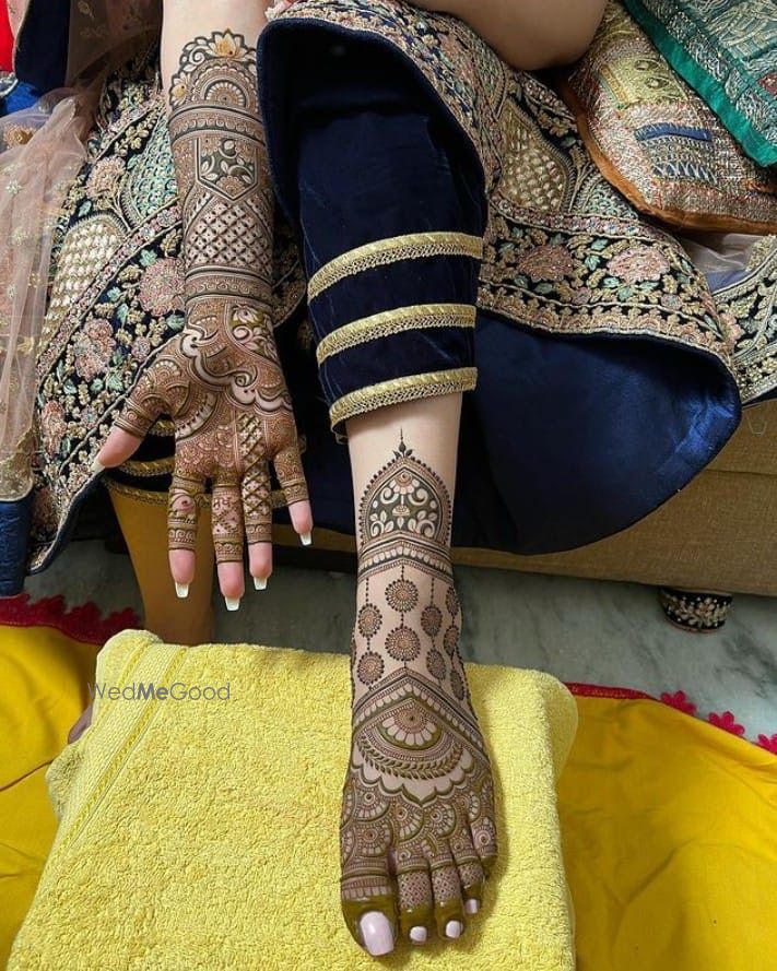 Photo By Laxman Mehendi Artist - Mehendi Artist