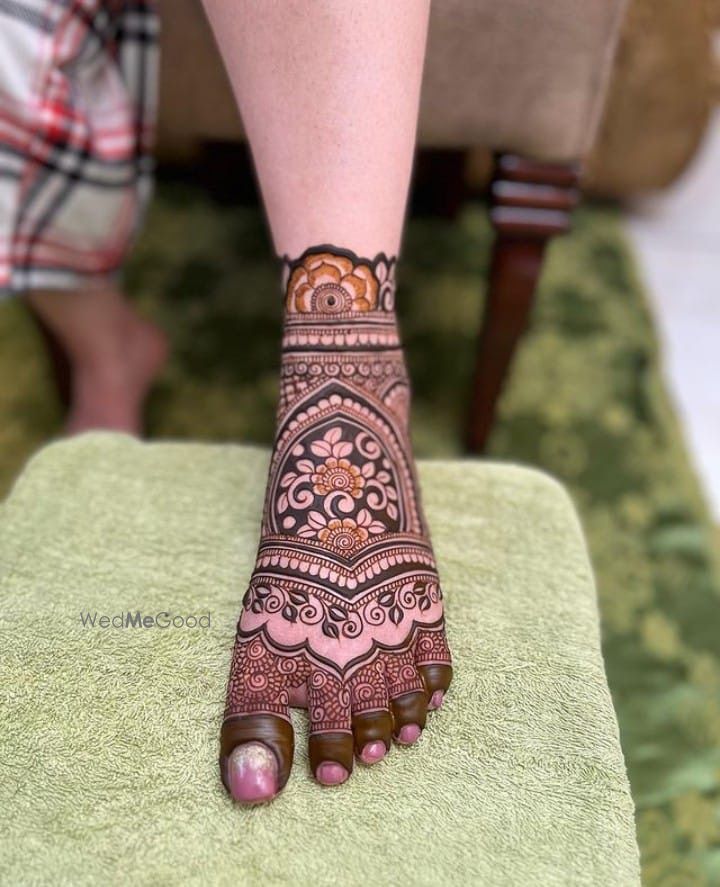 Photo By Laxman Mehendi Artist - Mehendi Artist