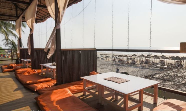 Photo By Tahira Ashwem Beachfront - Venues