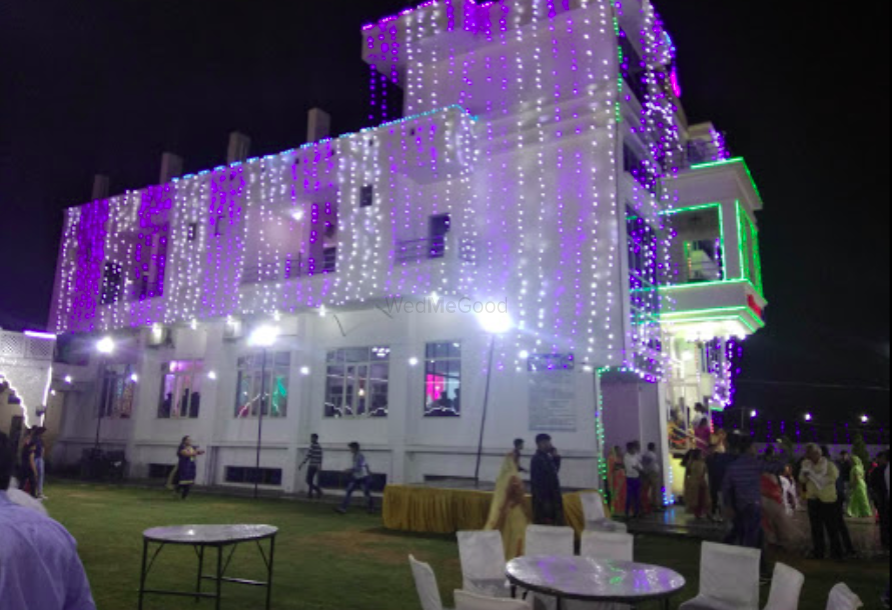 Photo By Radhika Palace - Venues