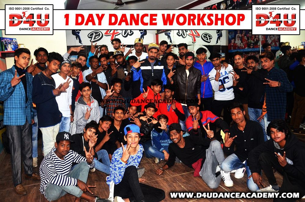 Photo By D4U Dance Academy - Sangeet Choreographer