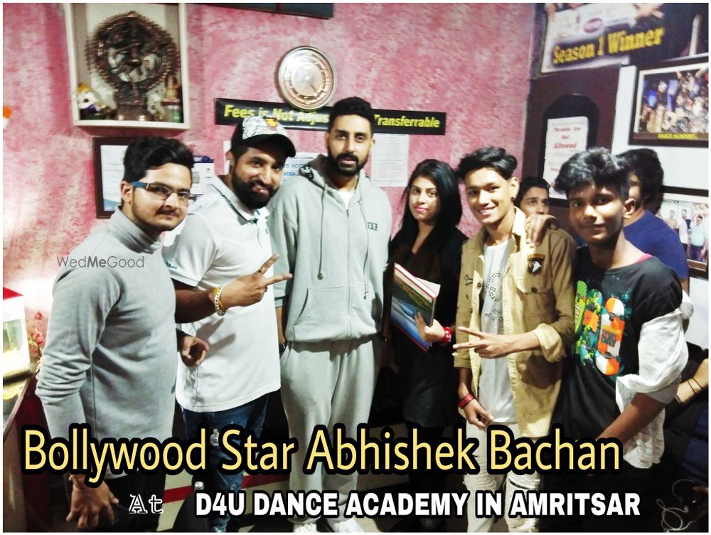 Photo By D4U Dance Academy - Sangeet Choreographer