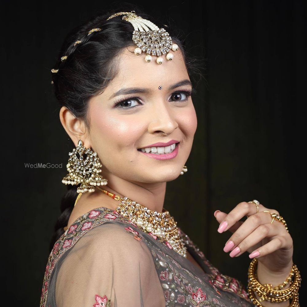 Photo By Kaavya n Makeoverss - Bridal Makeup