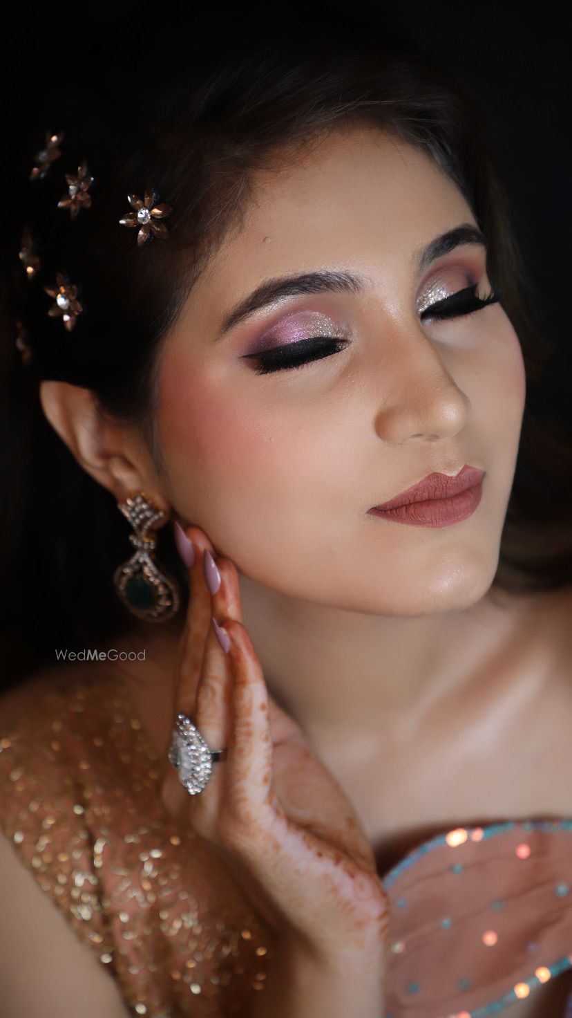 Photo By Kaavya n Makeoverss - Bridal Makeup