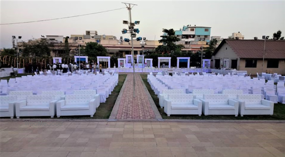 Abhinandan Lawn