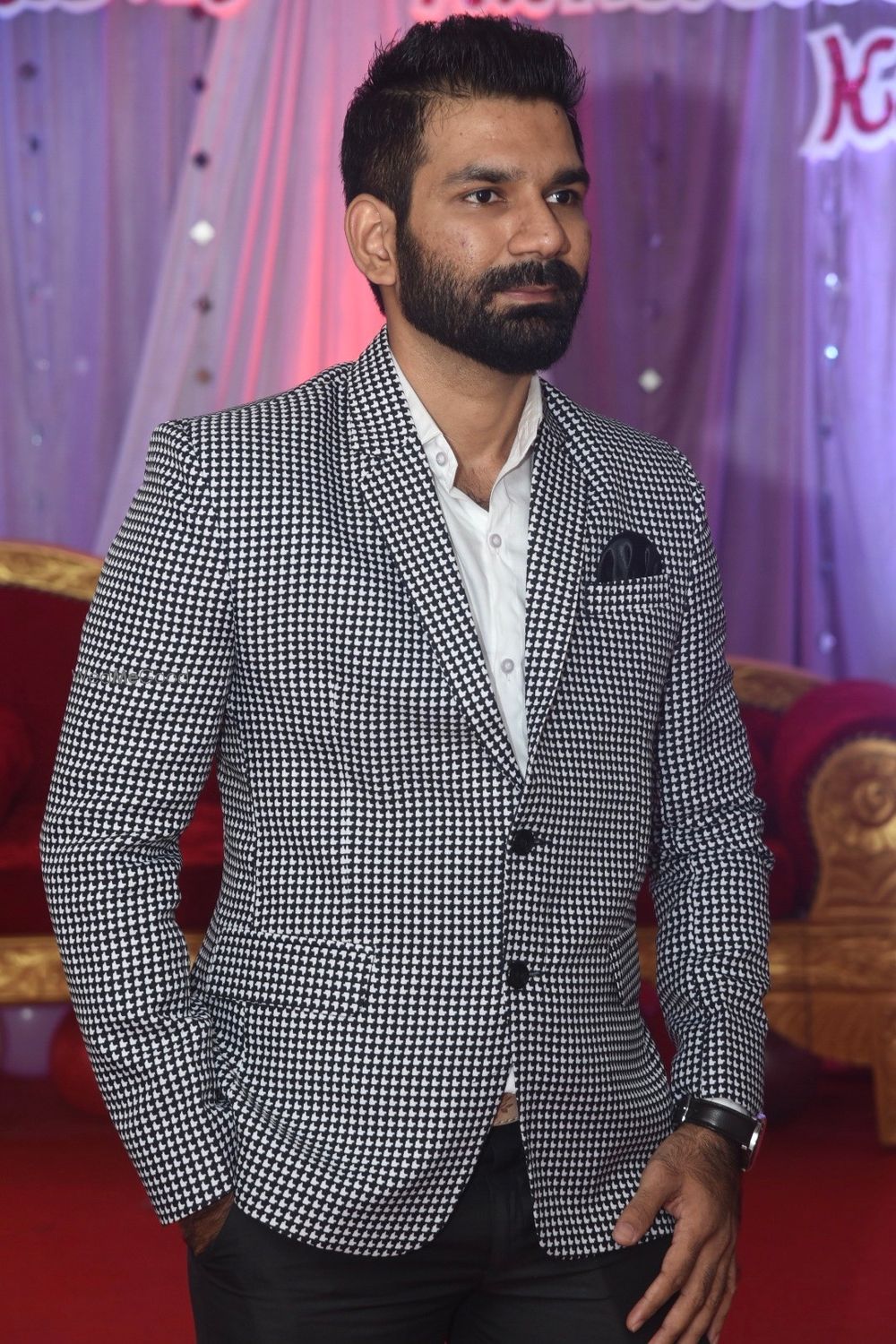 Photo By Omkar Hirloskar Photographer - Photographers