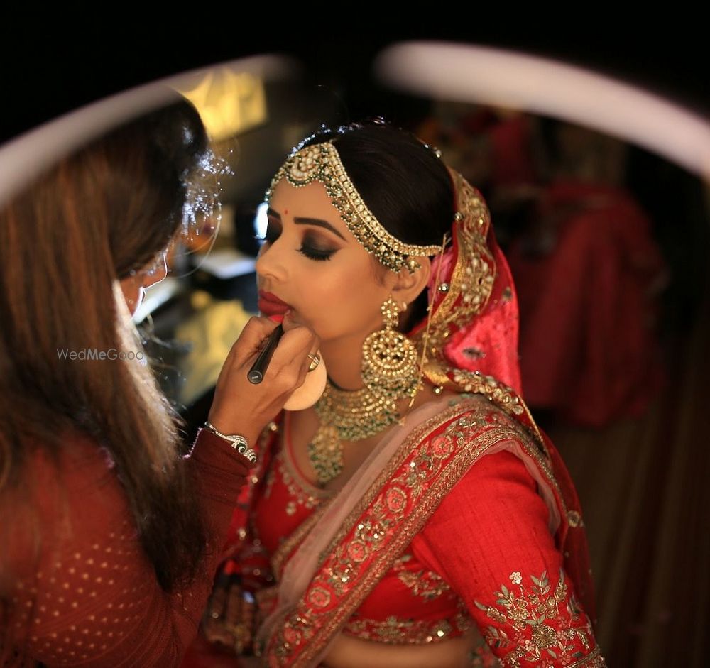 Photo By Aditi Mehra Bridal Makeup Artist - Bridal Makeup