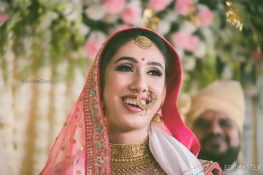 Photo By Aditi Mehra Bridal Makeup Artist - Bridal Makeup