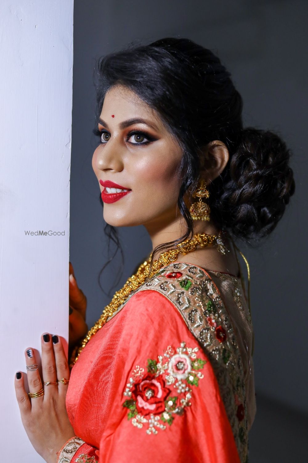 Photo By Makeovers by Ayushi - Bridal Makeup
