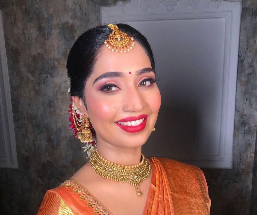 Photo By Aditi Dhabai Makeup Artist - Bridal Makeup