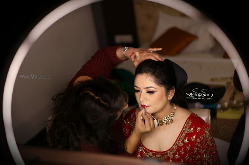 Photo By Sonia Sandhu Makeover - Bridal Makeup Artists