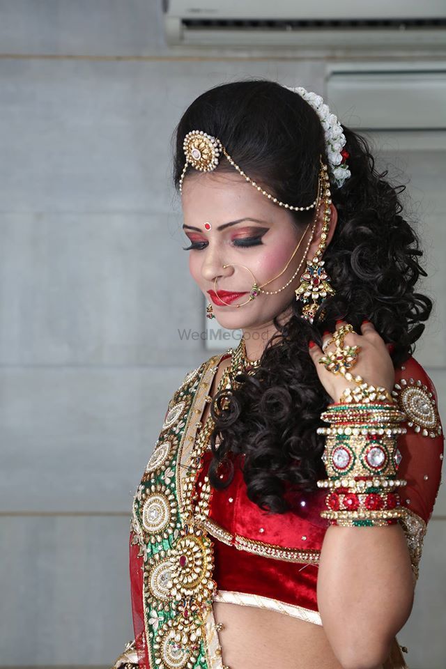 Photo By Kay2's Beauty Salon - Bridal Makeup
