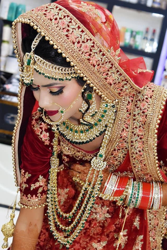 Photo By Madhubala Bridal Makeovers - Bridal Makeup