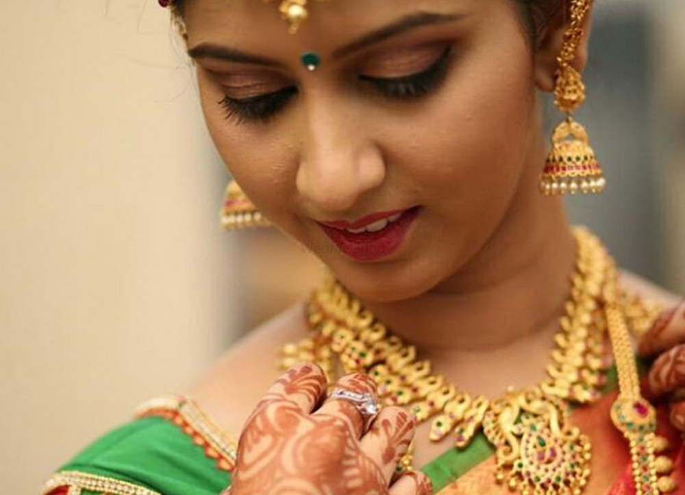 Pinky Beauty Parlour Price & Reviews Ahmedabad Makeup Artist