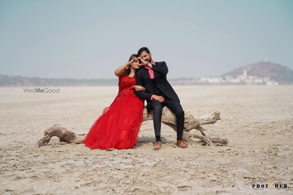 Photo By PHOTO HUB - Photographers