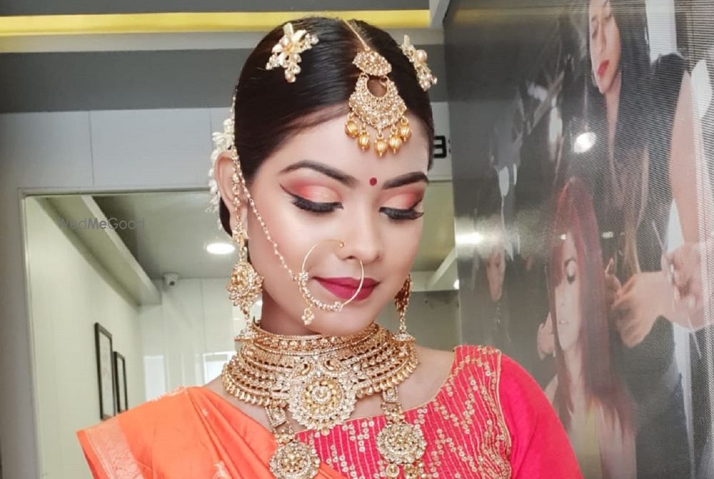 Makeup Artist Rajmanik