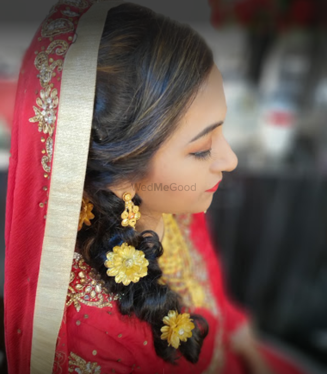Photo By Saasha Beauty Salon - Bridal Makeup