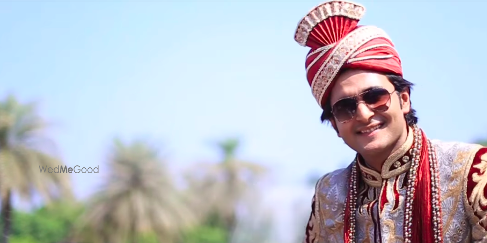 Photo By Emouvoir Pictures - Photographers