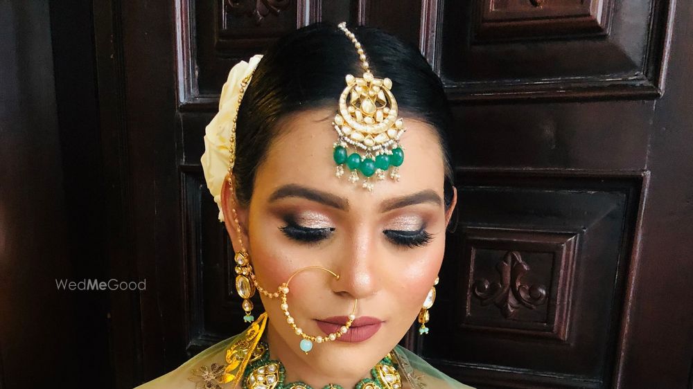 Mahek Manglani Makeup