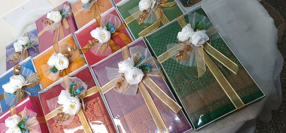 Photo By Wrap Arts - Trousseau Packers