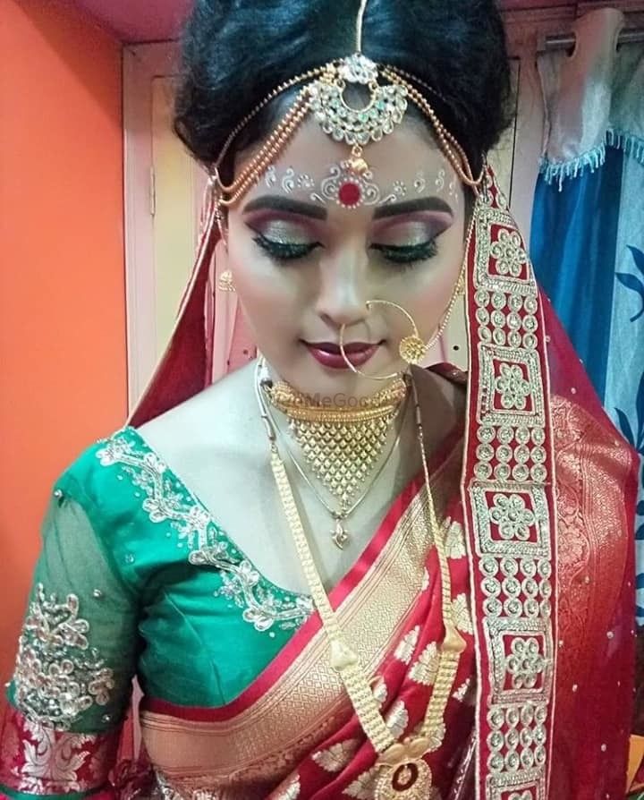 Photo By Soma's Beauty Parlour - Bridal Makeup