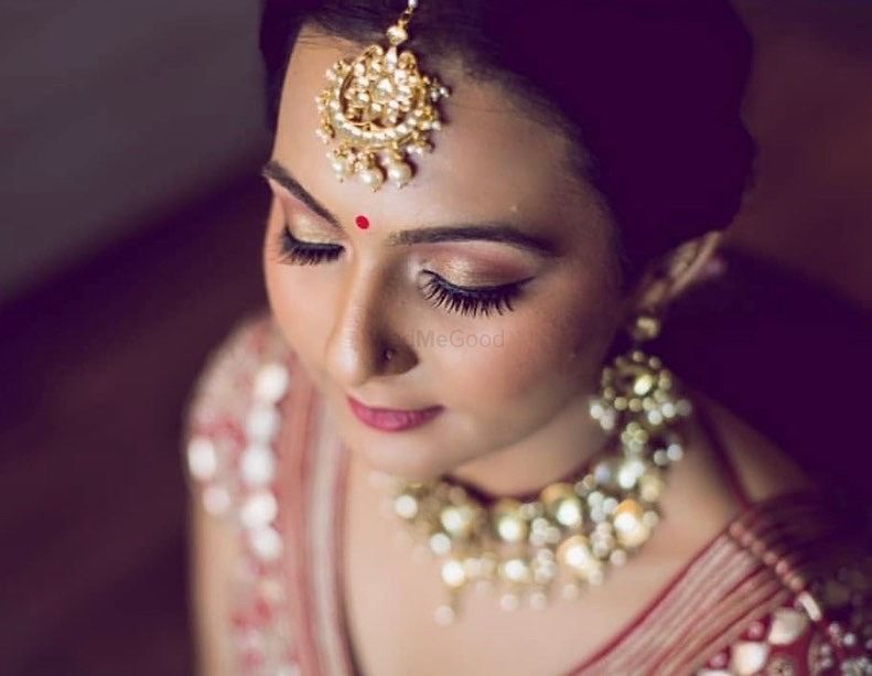 Photo By Makeup by Lubna Azfer - Bridal Makeup