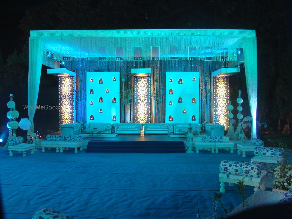 Photo By E Decor by Sunny - Decorators