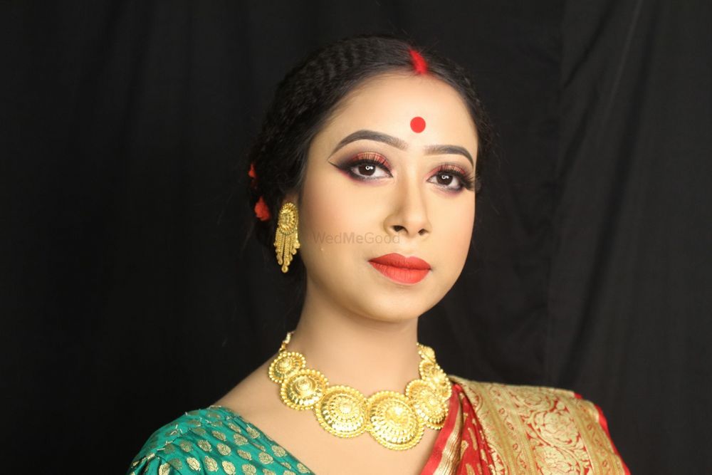 Professional Makeup Artist Priya