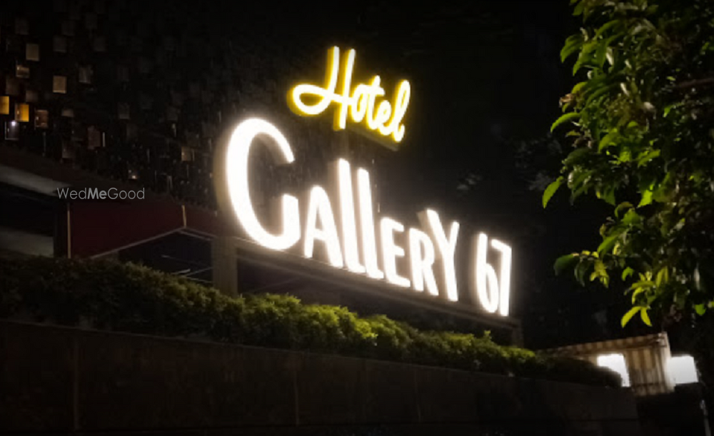 Hotel Gallery 67