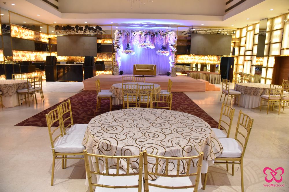 Photo By D Imperia Hotel  - Venues