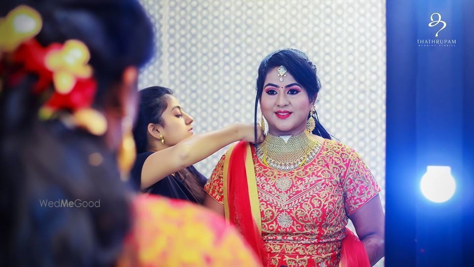 Photo By Thathrupam Wedding Stories - Photographers