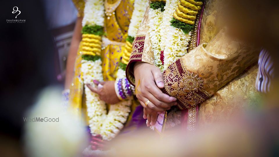 Photo By Thathrupam Wedding Stories - Photographers