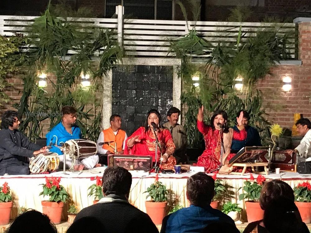 Photo By Roohani Sisters - Wedding Entertainment 
