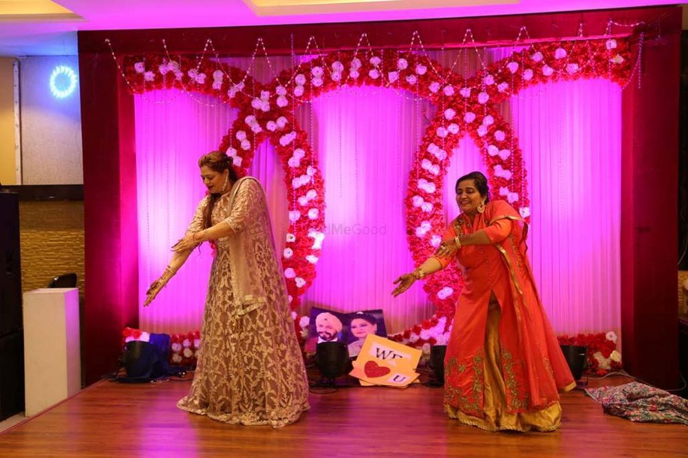 Photo By Neeti Dhanjal Choreography - Sangeet Choreographer