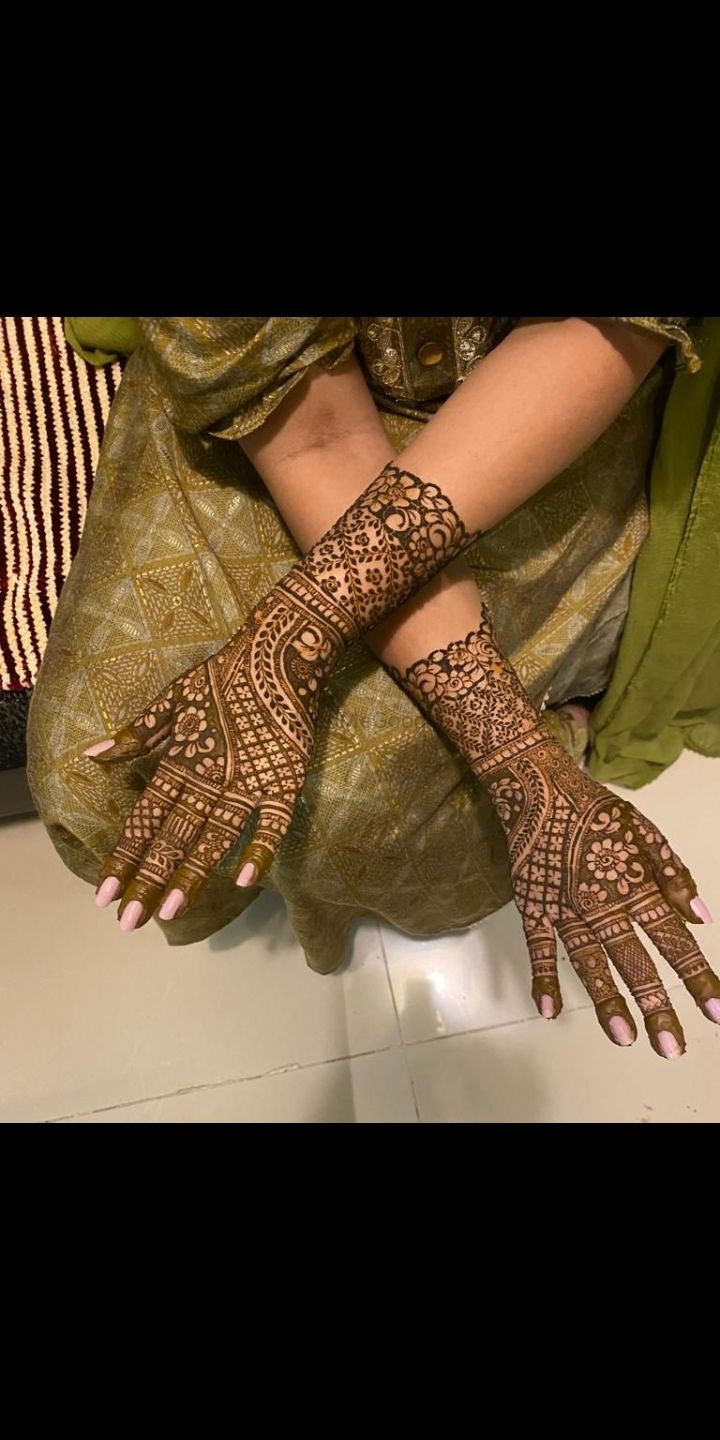 Photo By Glamourous Floral Artistry - Mehendi Artist