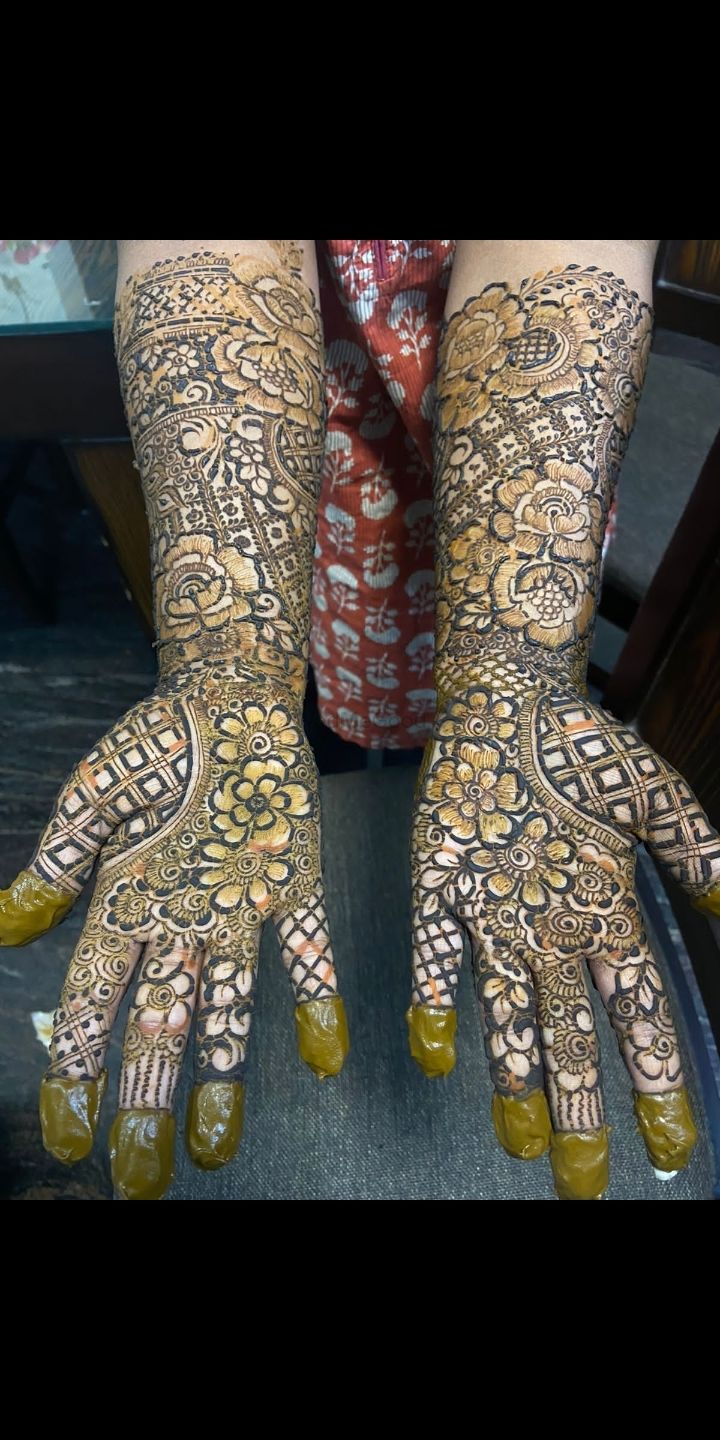 Photo By Glamourous Floral Artistry - Mehendi Artist