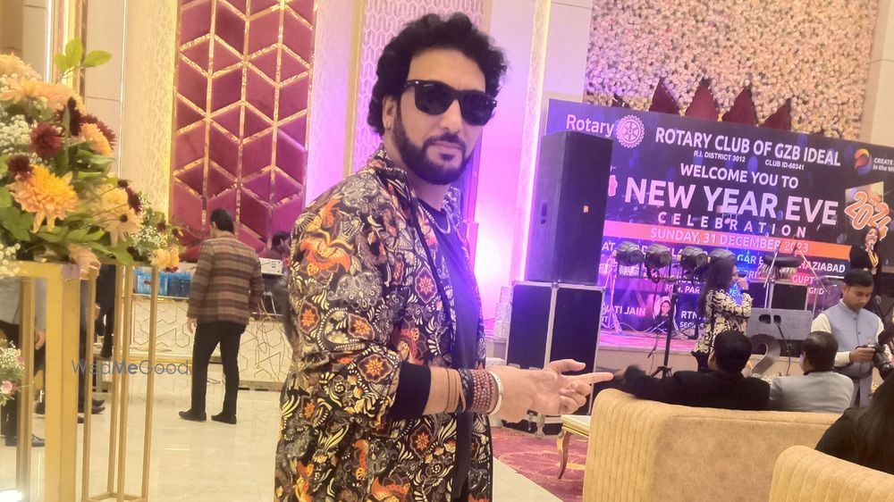 Singer Lucky Gandhi