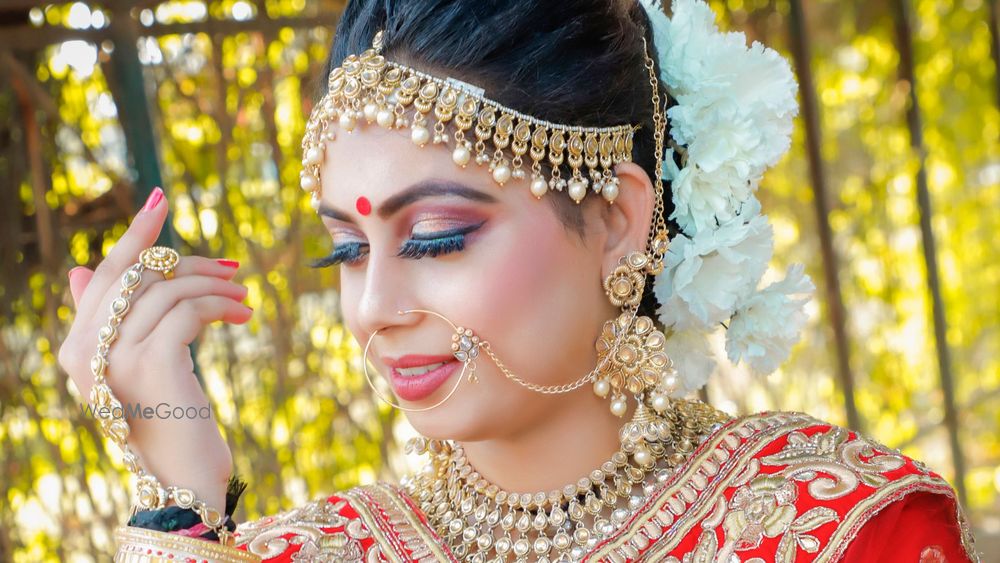 Savya Makeup Mantra