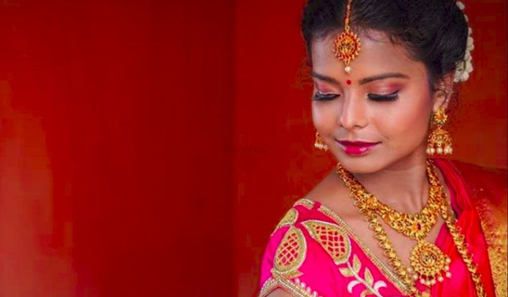 Sugirtha Makeup Artist