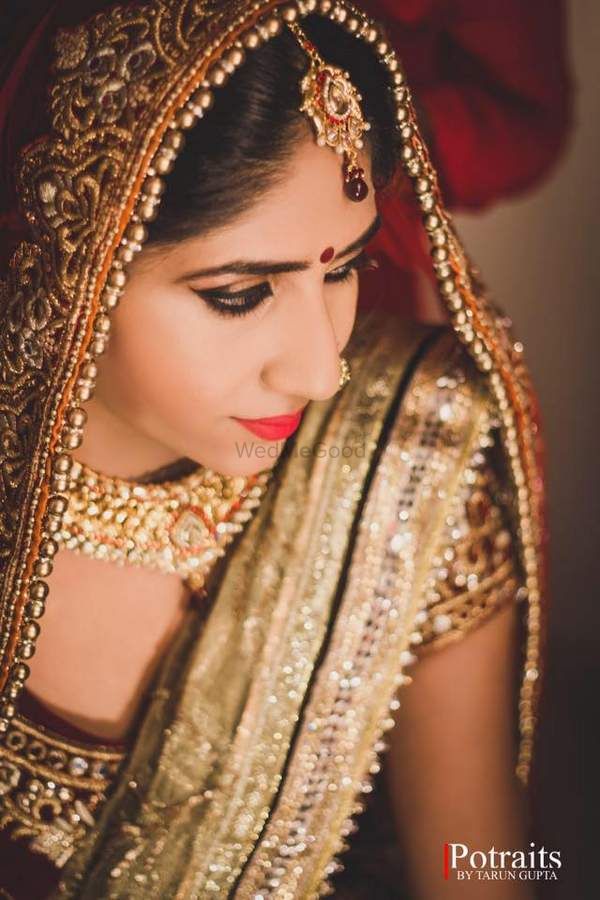 Photo of Indian bridal portrait