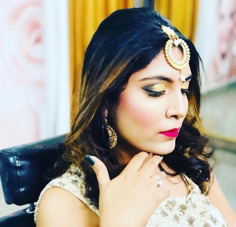 Photo By Makeovers by Resham - Bridal Makeup